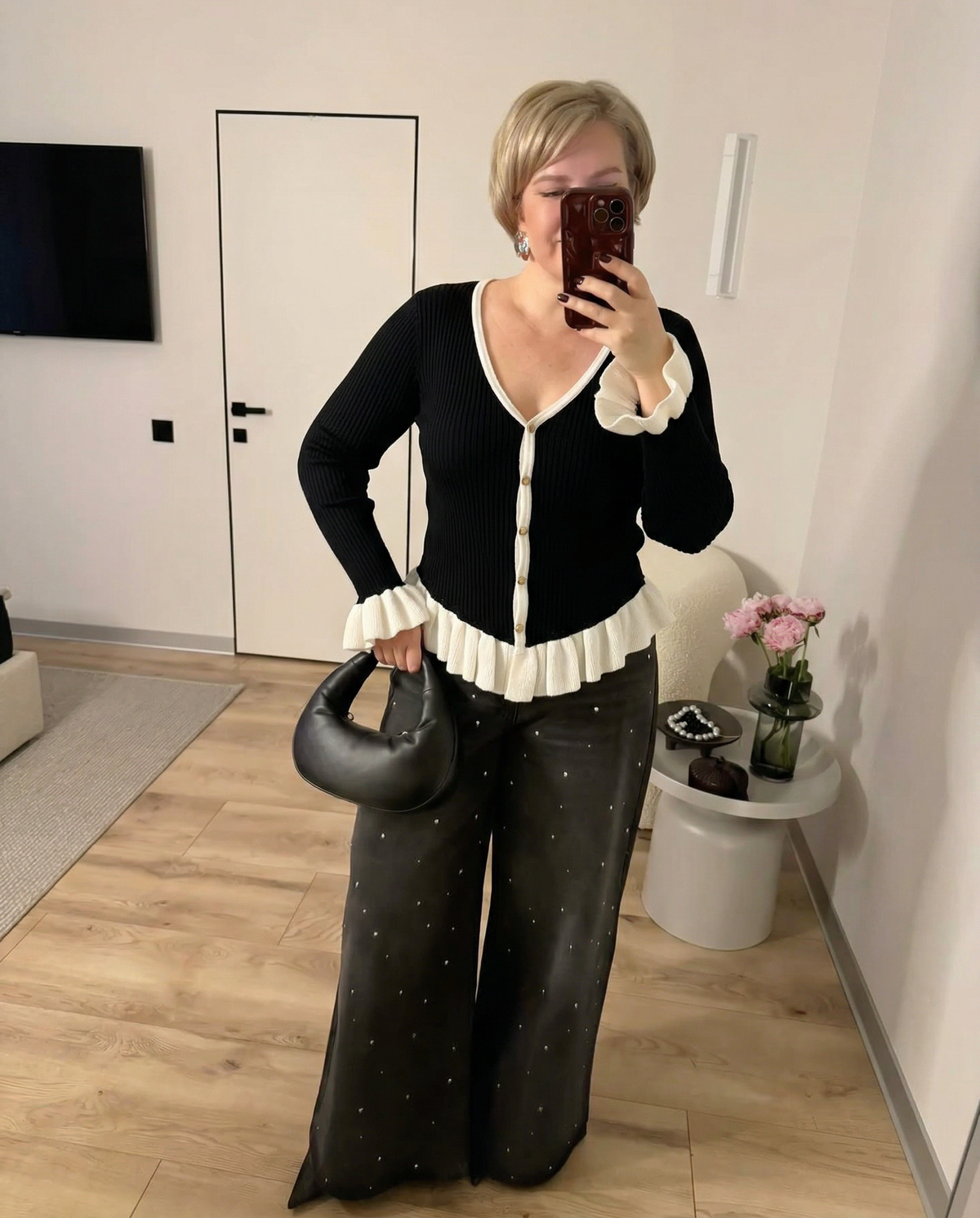 Vera | V Neck Knit Top Black Cream Ruffled Trim