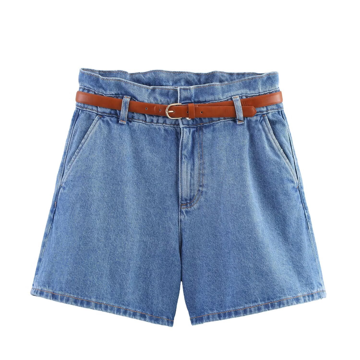 Vera | Tailored Cream Bermuda Shorts Belted