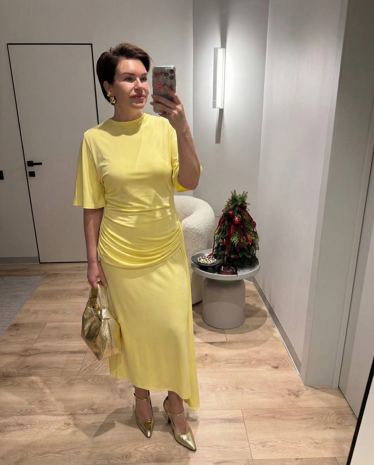 Cora | Ruched Midi Dress Yellow Cape Sleeve