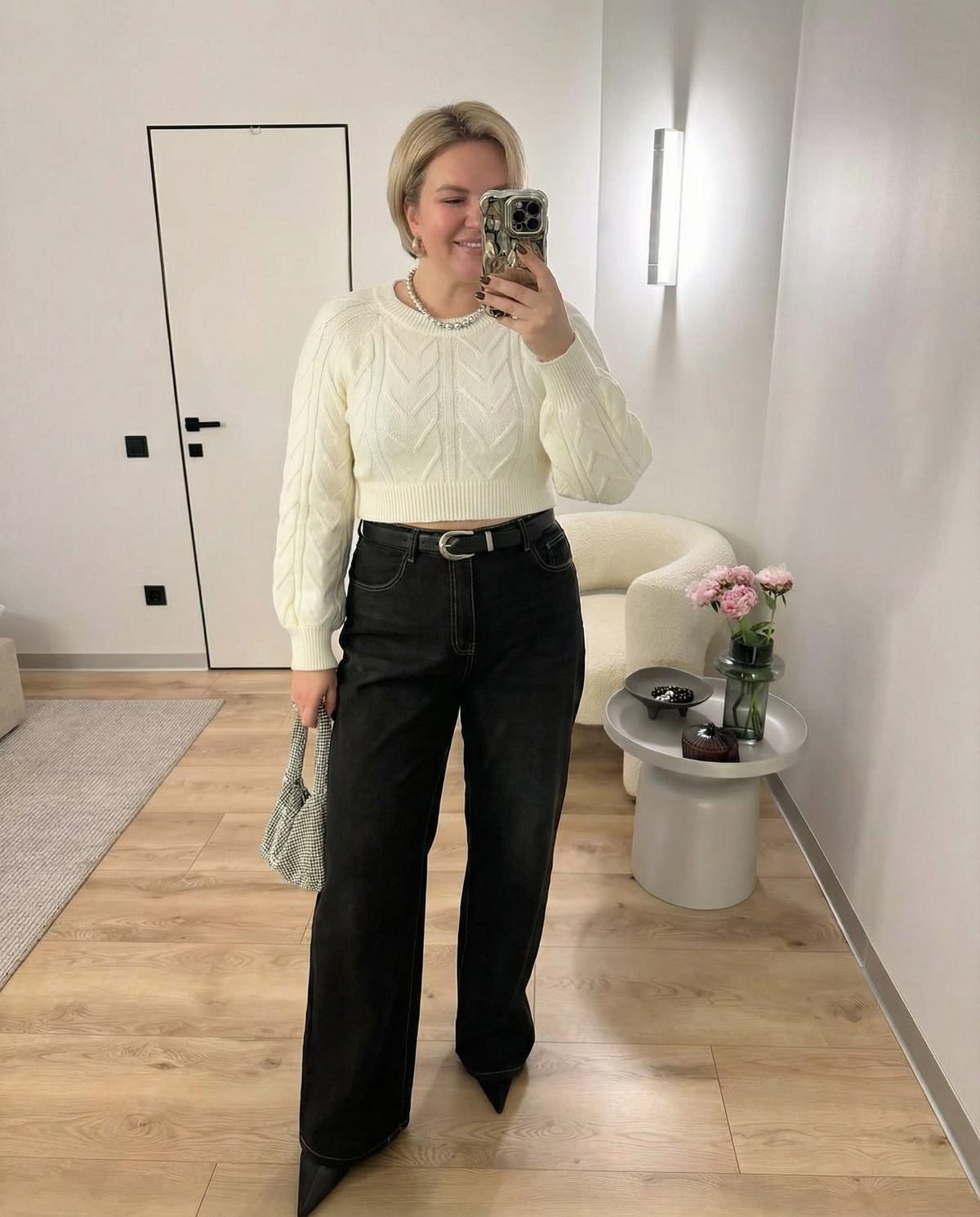 Neve | Cropped Cable Knit Sweater Cream Tie Back