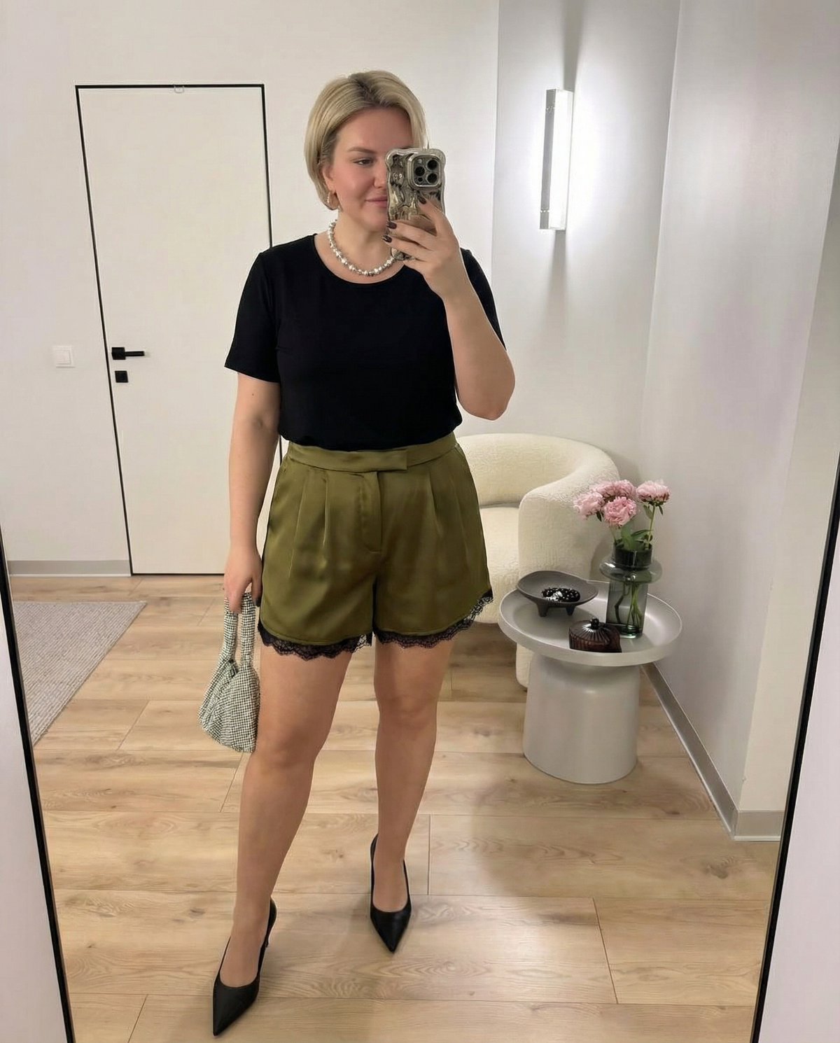 Lux | Pleated Shorts Olive Green Lace Trim