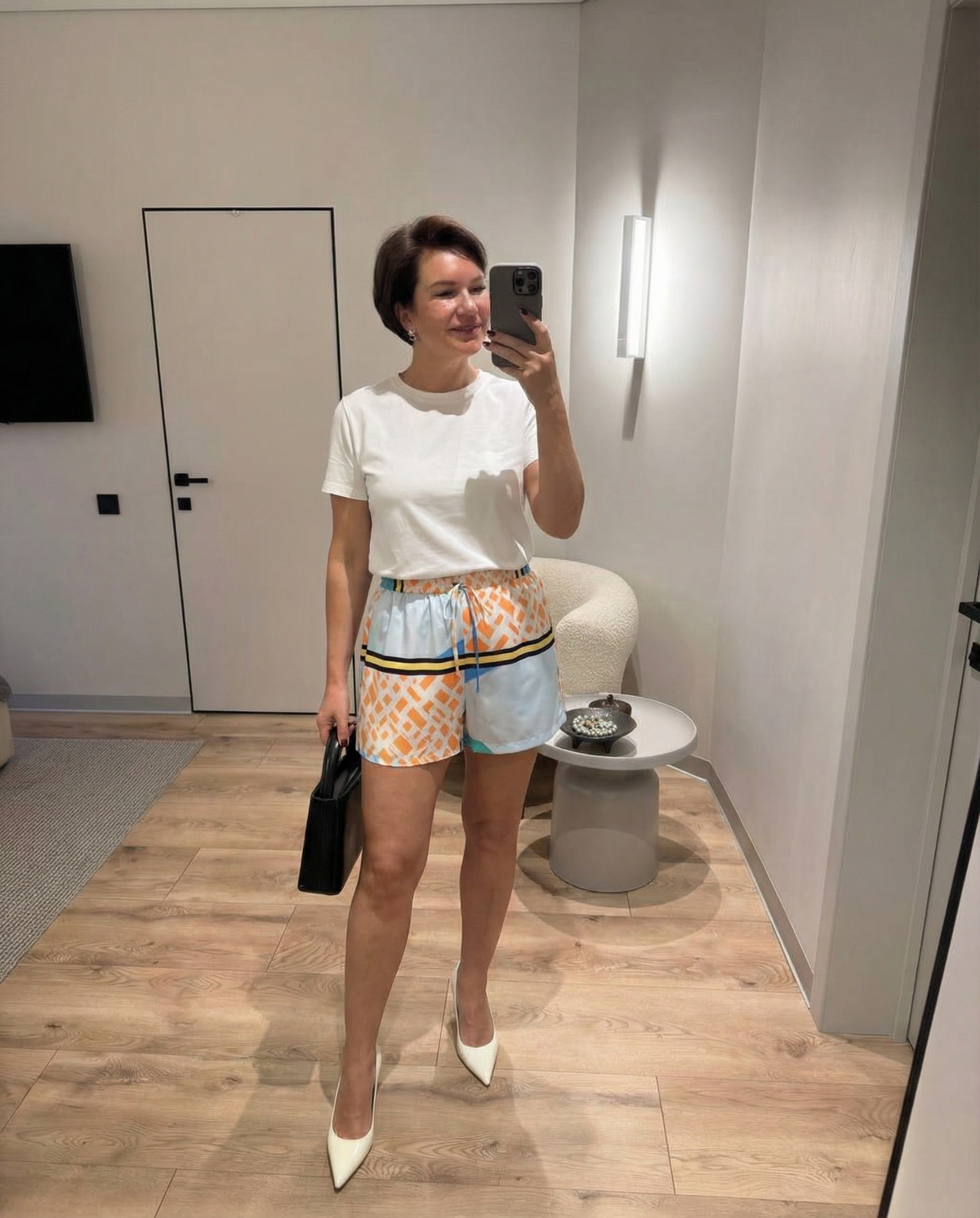 Vera | Color Block Patterned Shorts White Orange Blue