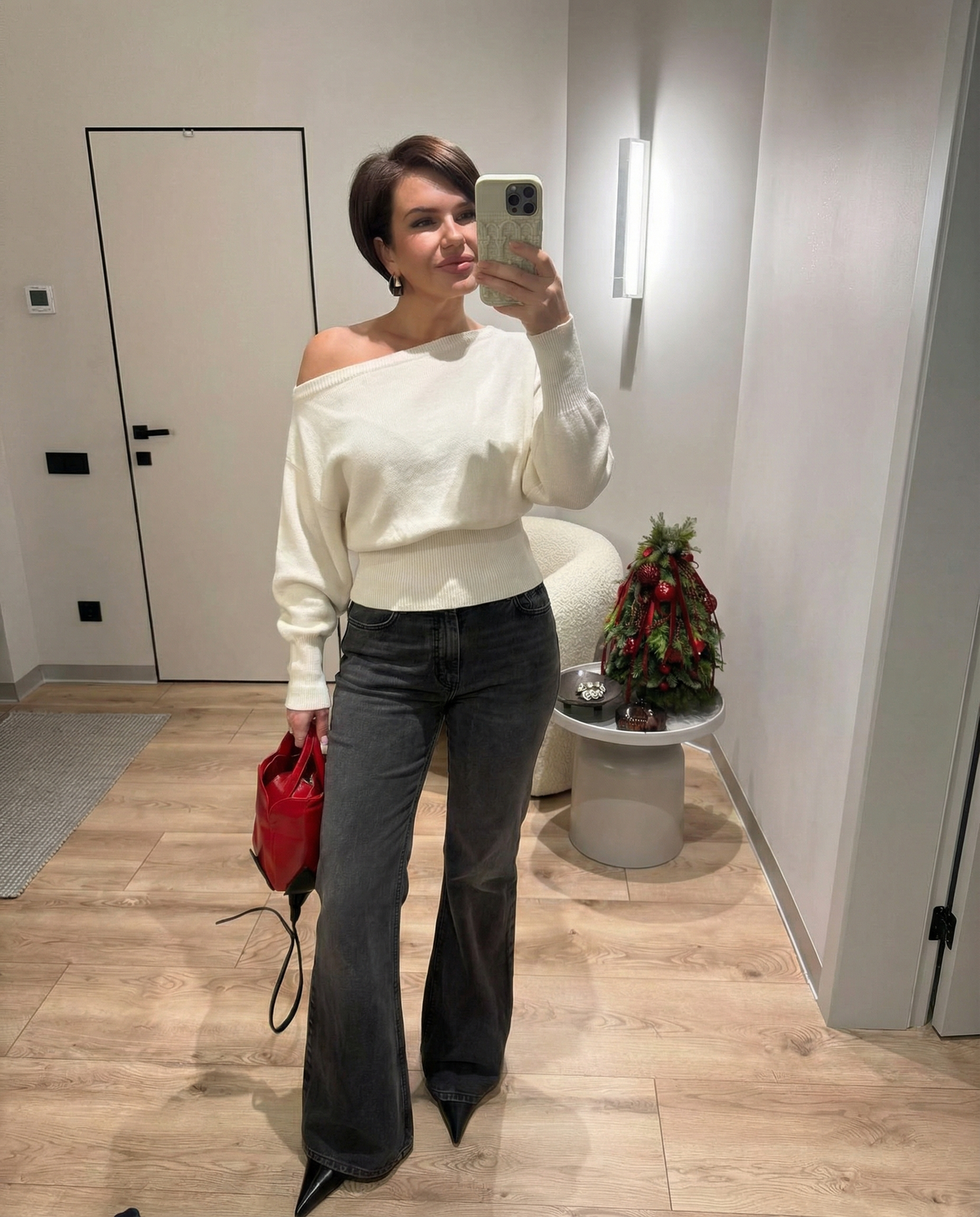 Lux | Off Shoulder Sweater Cream Long Sleeve Cropped