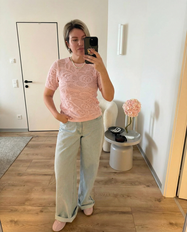 Vera | Knit T Shirt Pink Floral Textured Crew Neck