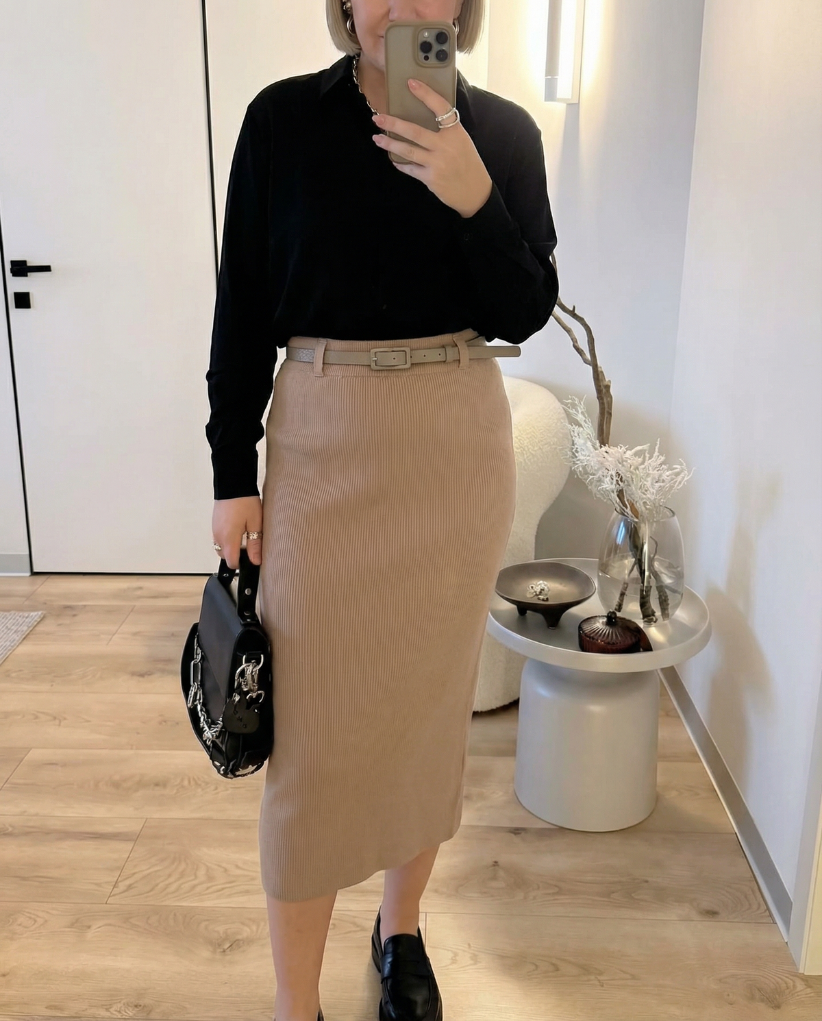 Vera | Midi Skirt Beige Belted Knit