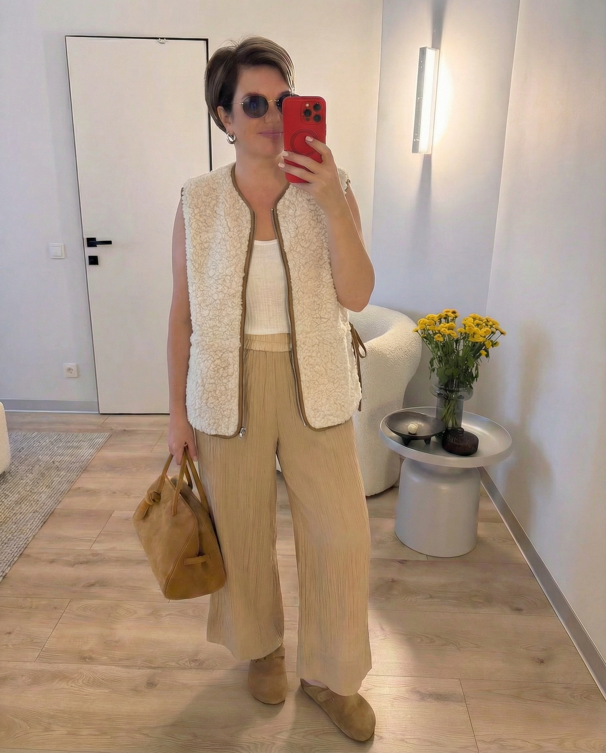 Vera | Sherpa Fleece Vest Cream Brown Trim Zip Up