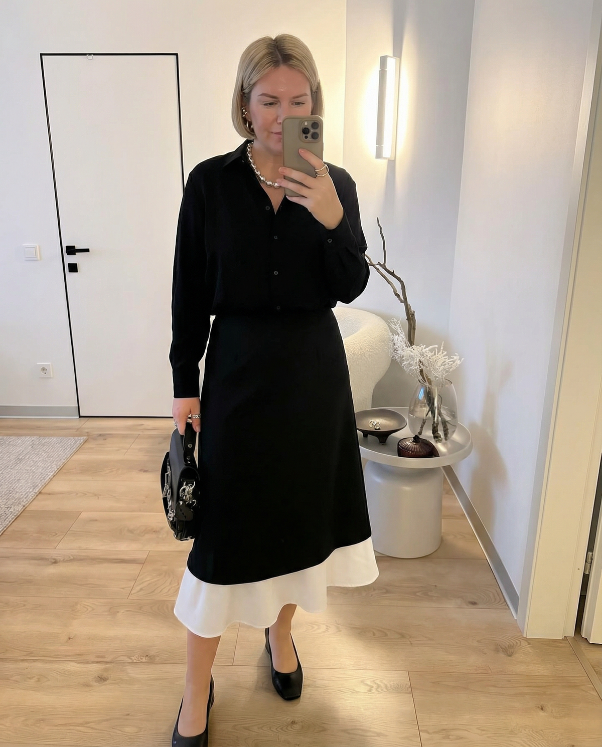 Neve | A Line Midi Skirt Black Cream Contrast Hem