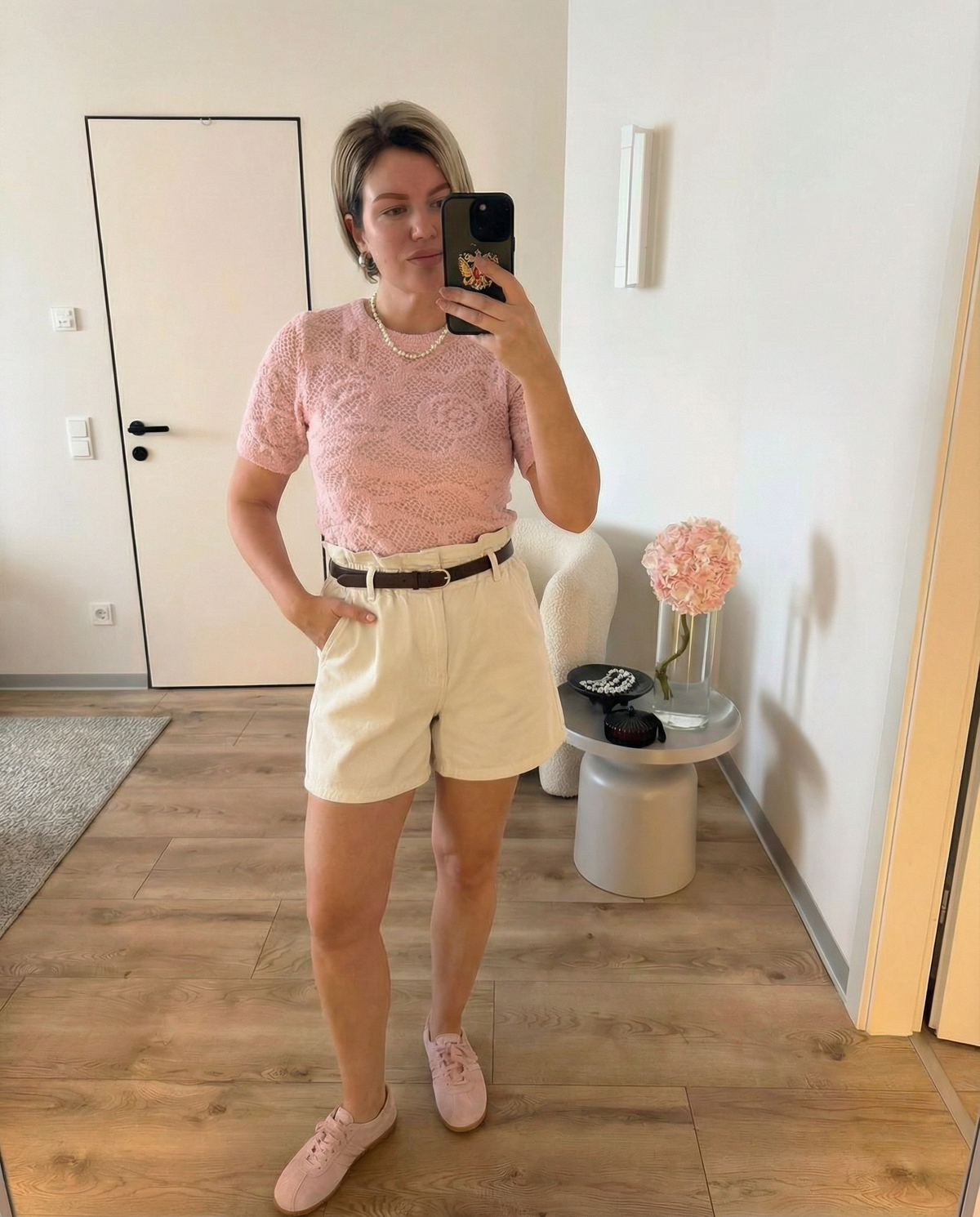 Vera | Tailored Cream Bermuda Shorts Belted