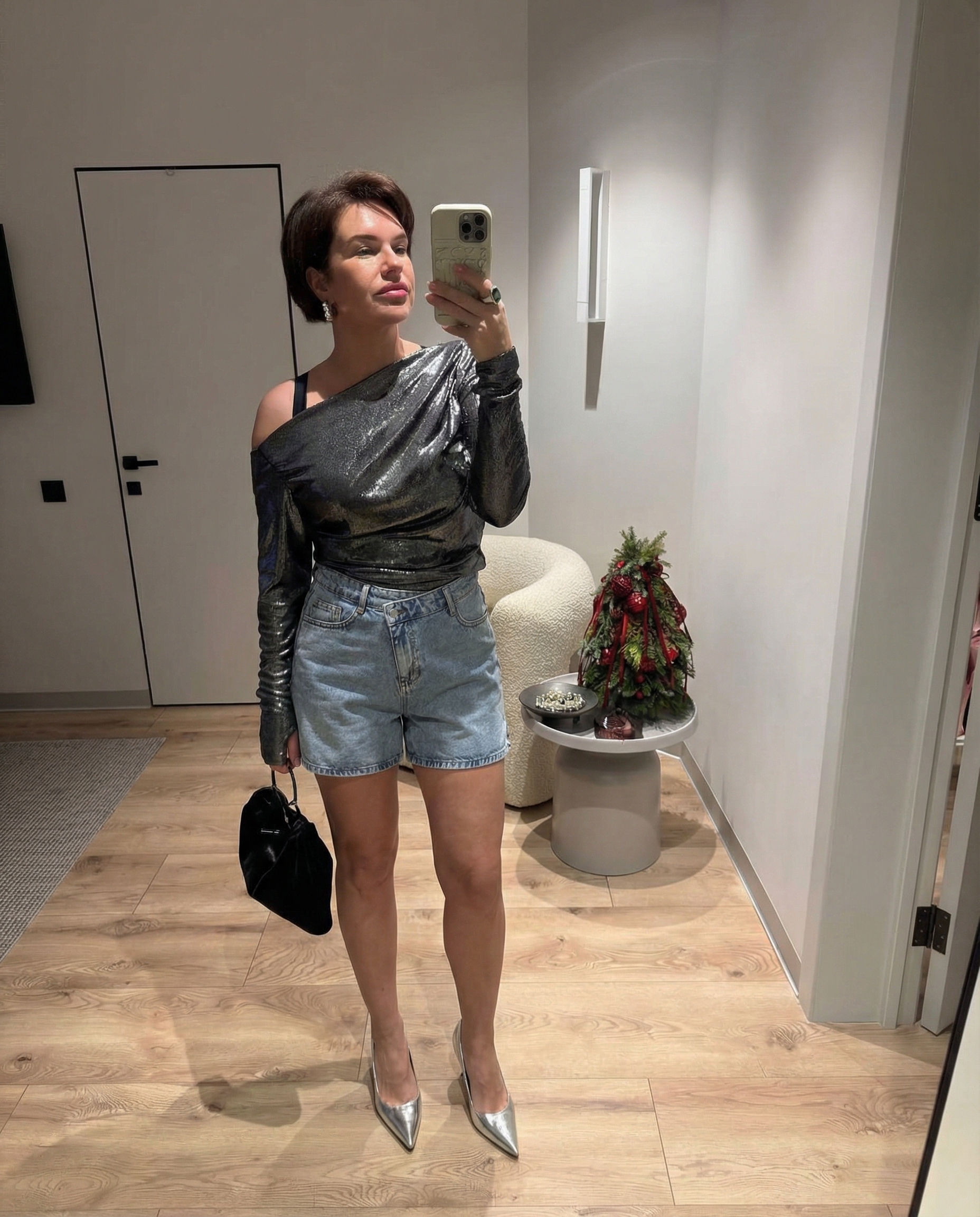 Vera | Vintage High Waisted Jean Shorts Light Blue